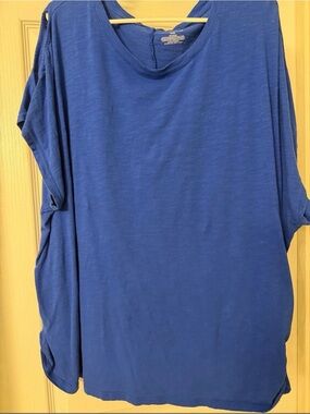 Women’s Relaxed Blue Cold Shoulder Short Sleeve Top